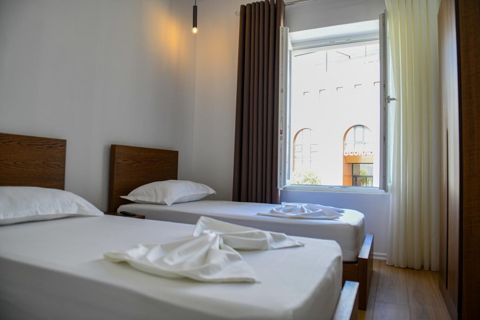 Guest House Cela City Centre Berat Exterior photo