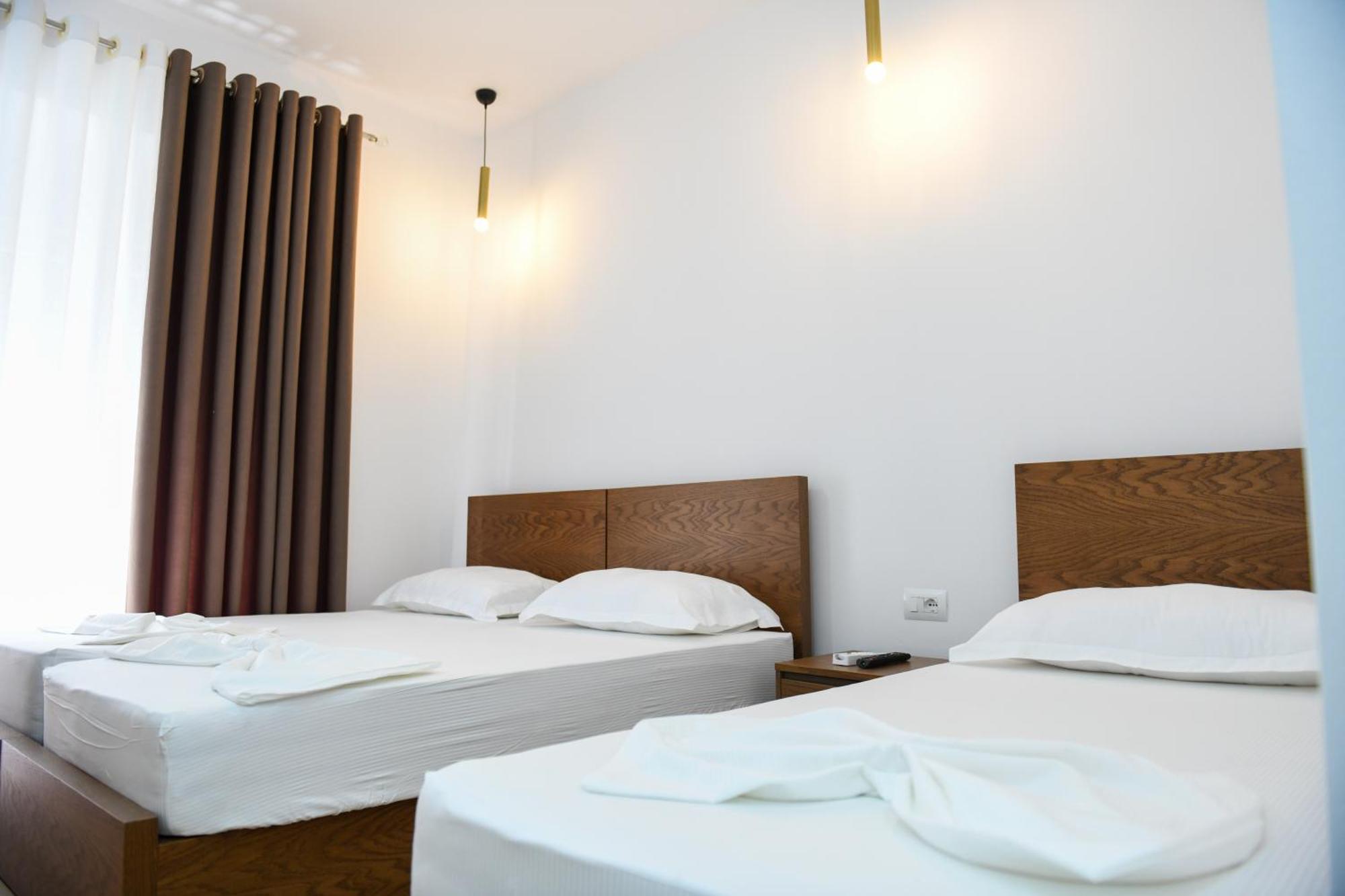 Guest House Cela City Centre Berat Exterior photo
